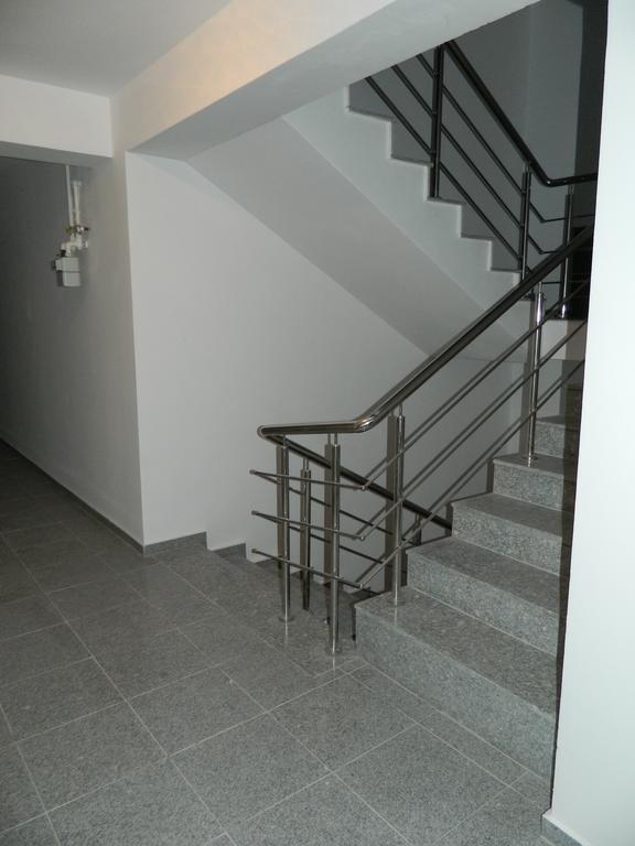 Central Studio Vitan Mall Bukarest Exteriör bild